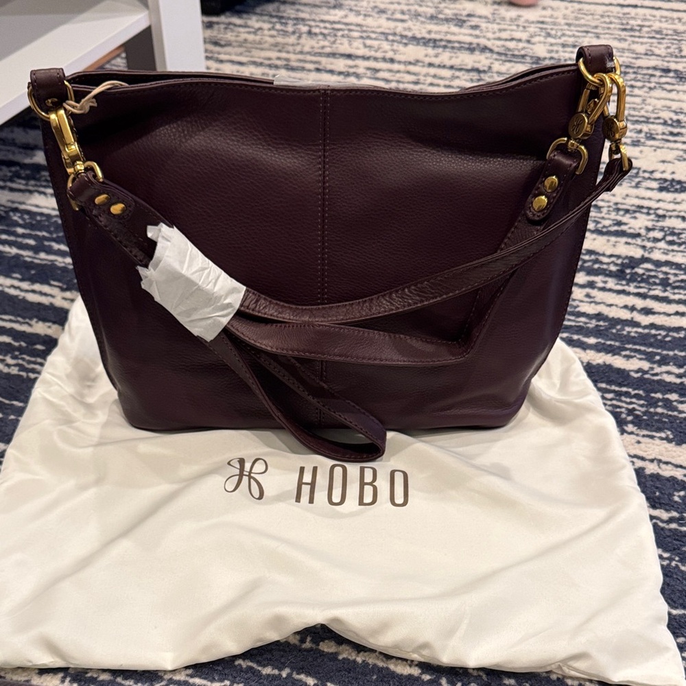 HOBO Women's Leather Hobo Bag - Deep Wine